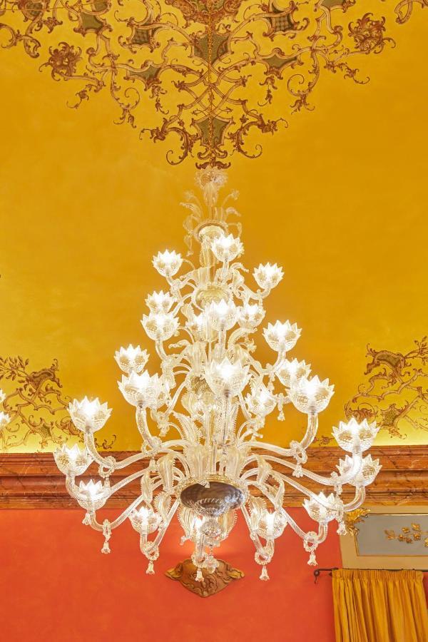 Bed and Breakfast Palazzo Di Alcina - Residenza D'Epoca - Luxury- Болонья Екстер'єр фото