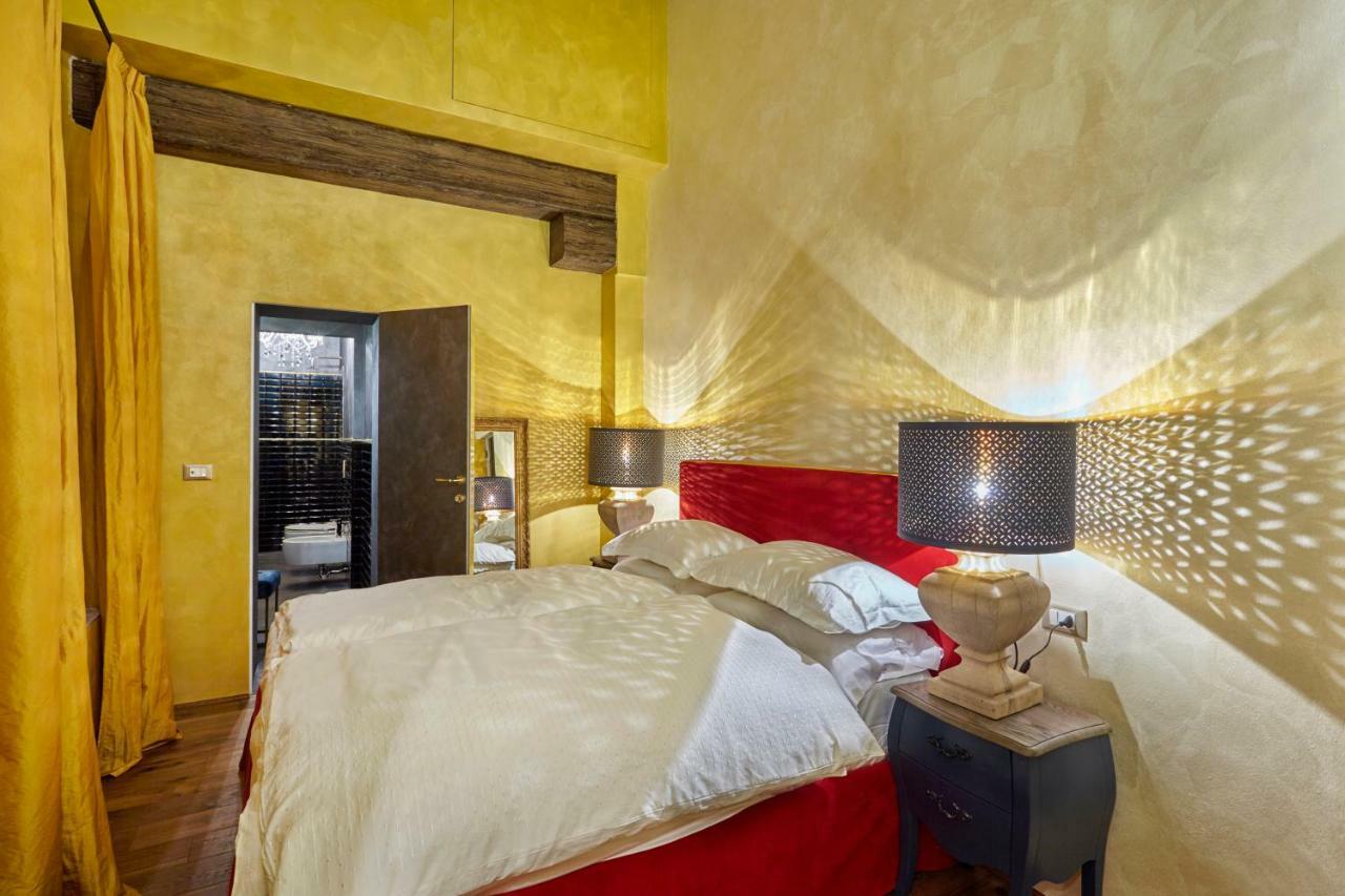 Bed and Breakfast Palazzo Di Alcina - Residenza D'Epoca - Luxury- Болонья Екстер'єр фото