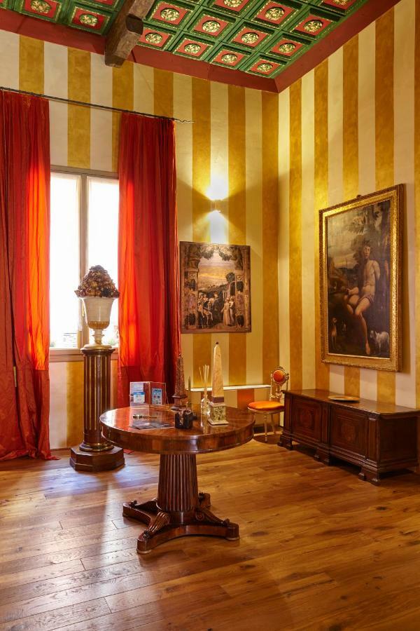 Bed and Breakfast Palazzo Di Alcina - Residenza D'Epoca - Luxury- Болонья Екстер'єр фото